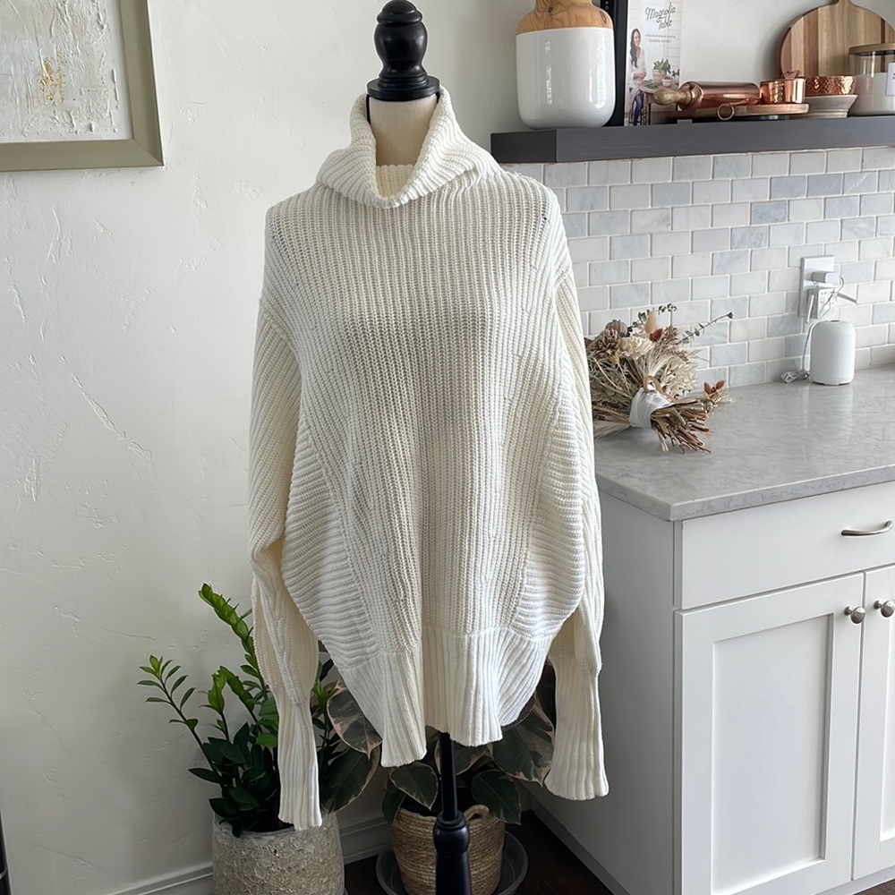 Free people sweater